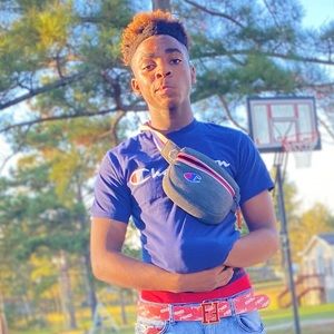 Meet your Posher, Henry